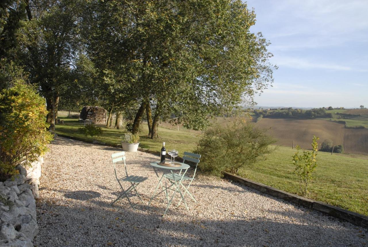 Ferienwohnung Au Pajot Ambax Exterior foto
